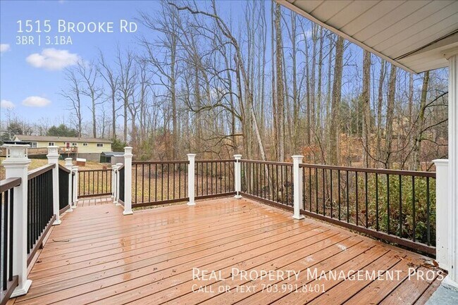 Building Photo - 1515 Brooke Rd