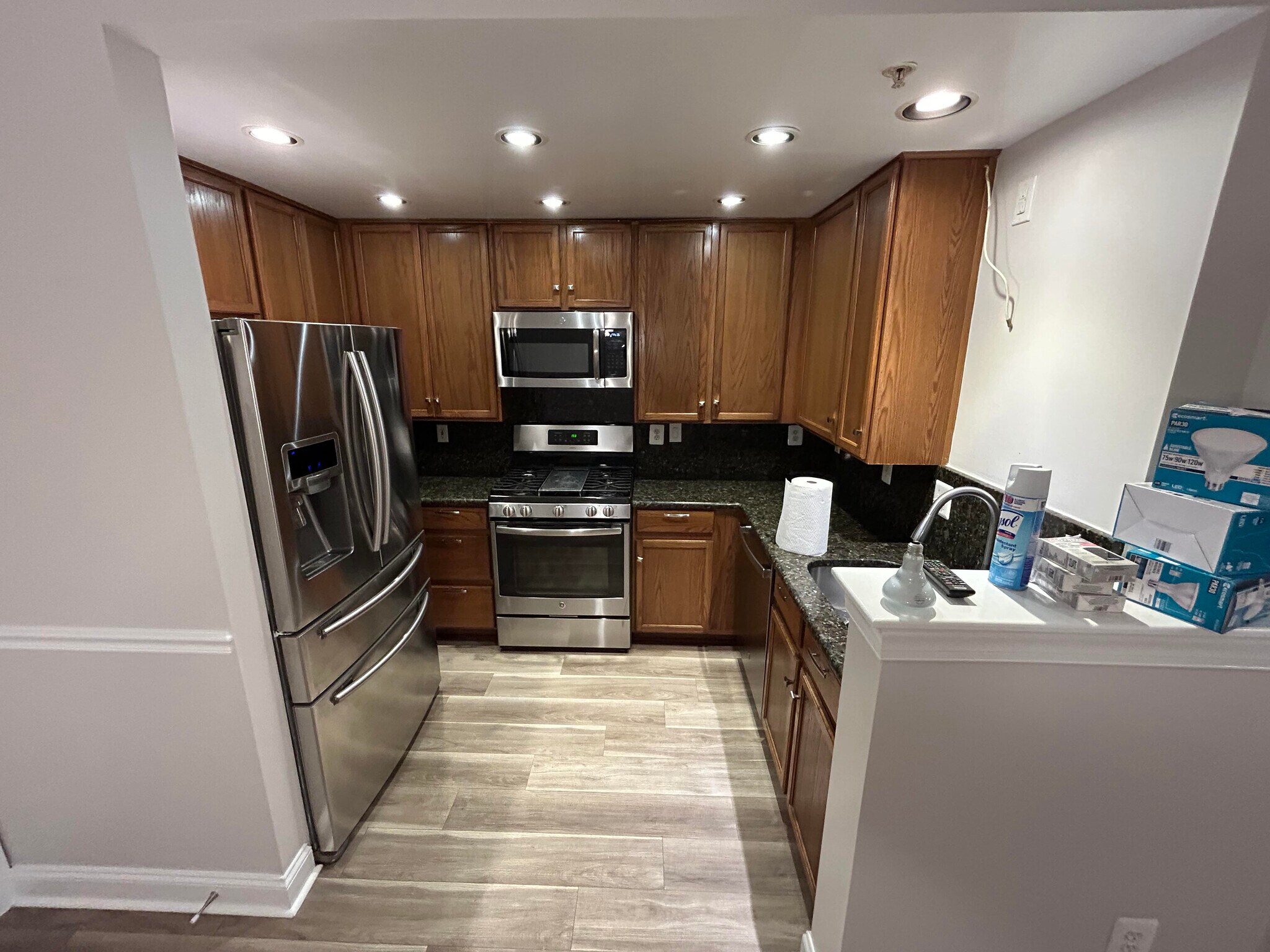 Building Photo - 640 Orchard Ridge Dr