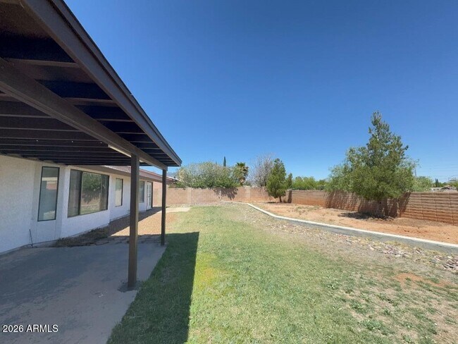 Building Photo - 3289 Black Hawk Dr