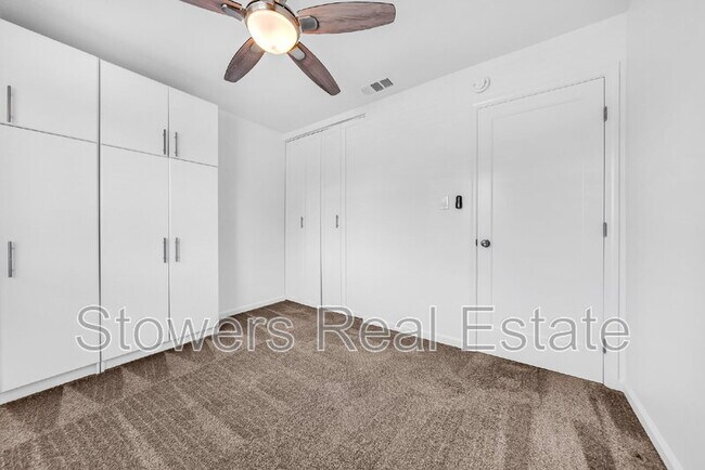 Building Photo - 8365 Lucania St