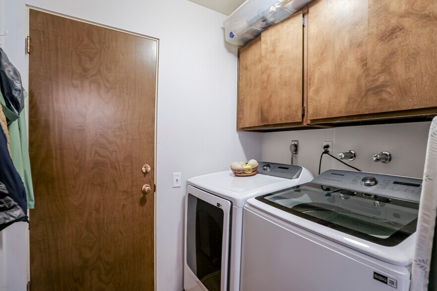 Building Photo - 1786 Autumn Dr