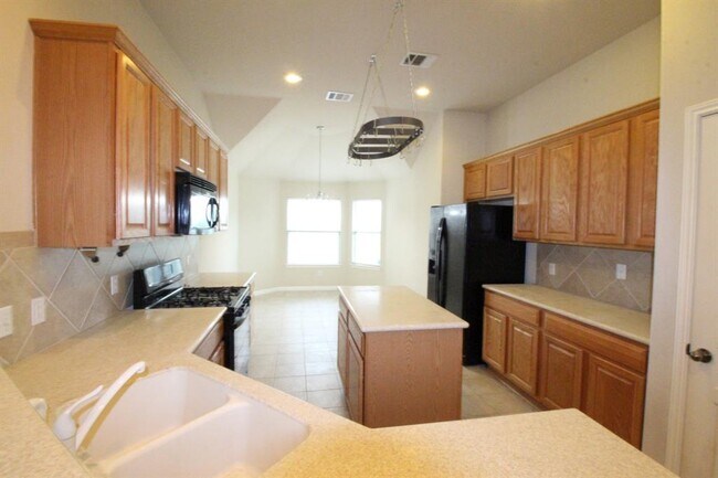 Building Photo - 1600 Kingston Lacy Blvd