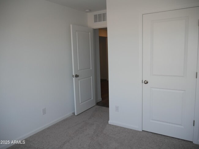 Building Photo - 1397 E Peggy Dr