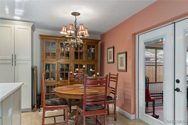 Building Photo - 11482 W Clubview Dr