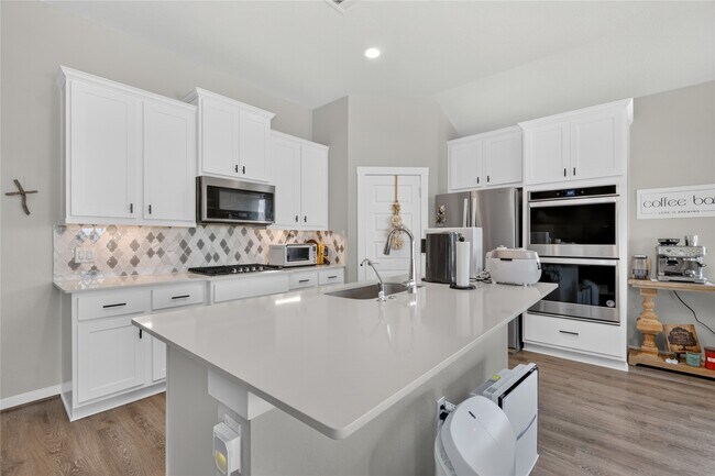 Building Photo - 3522 Gore Creek Dr