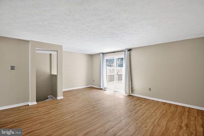 Building Photo - 7506 Summer Blossom Ln