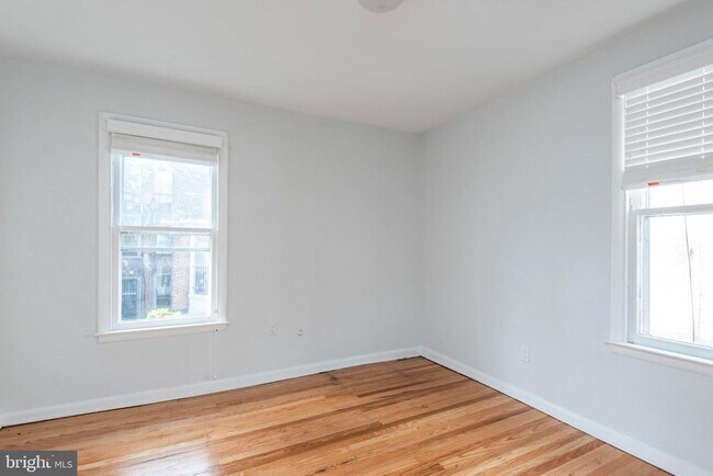 Building Photo - 3936 Delancey St
