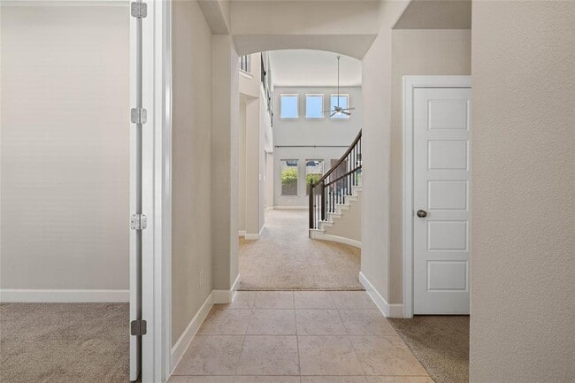 Building Photo - 3008 Paseo de Charros