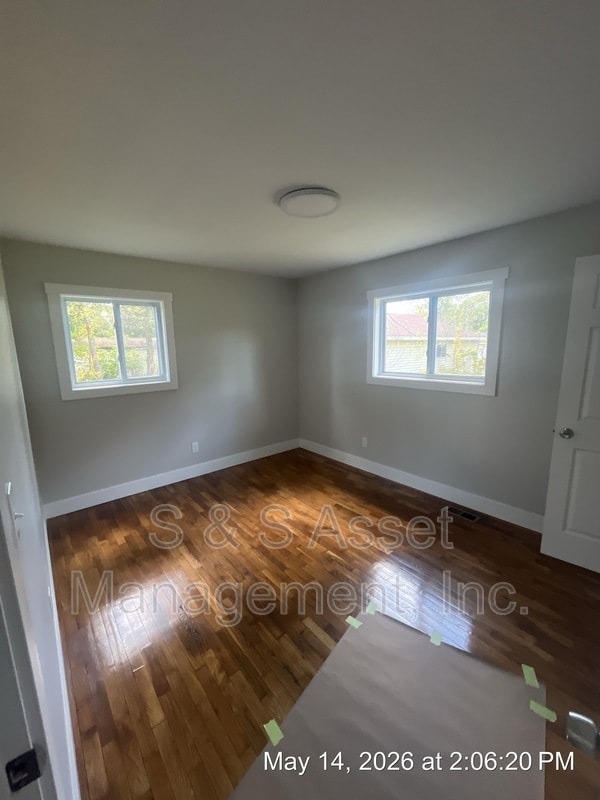 Building Photo - 4106 Stillwell Ave