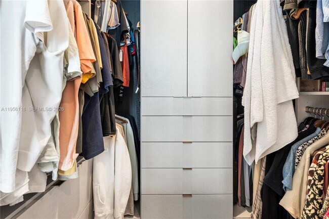 Building Photo - 5775 Collins Ave