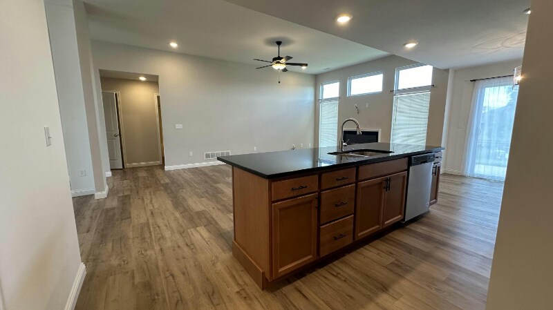 Building Photo - 4049 Perennial Ct