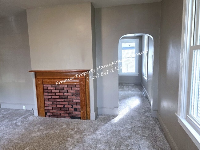 Building Photo - 1324 2nd Ave