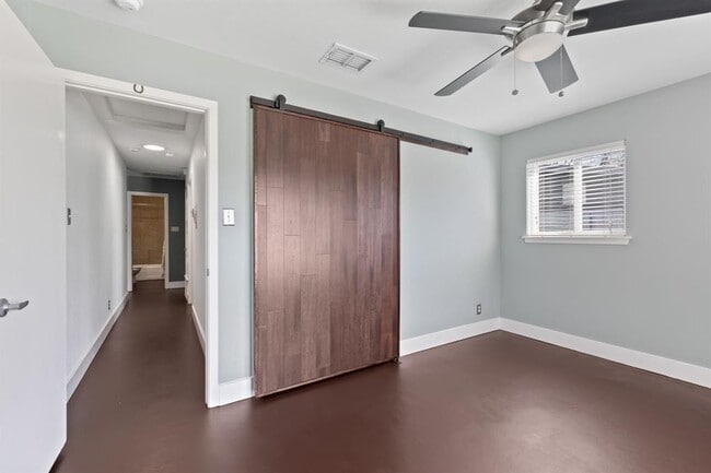 Building Photo - 3104 Candlelight Ct