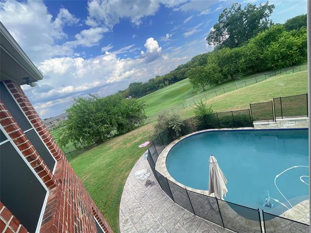 Building Photo - 2400 Geiberger Dr