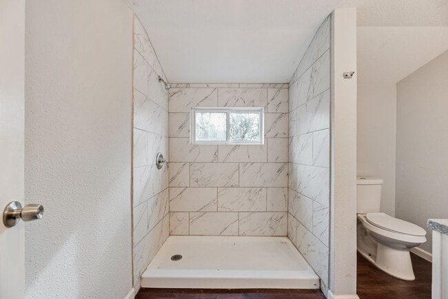 Building Photo - 500 E Main St