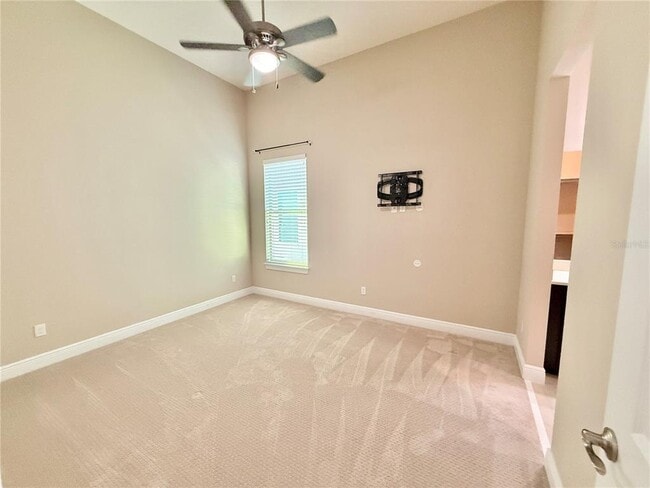 Building Photo - 11646 Hampstead St