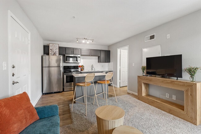 Building Photo - 8054 Exchange Dr