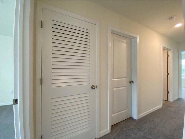 Building Photo - 2113 NW 247th Dr