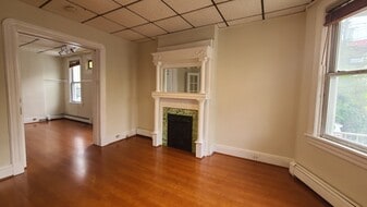 Building Photo - 86 Tonnele Ave