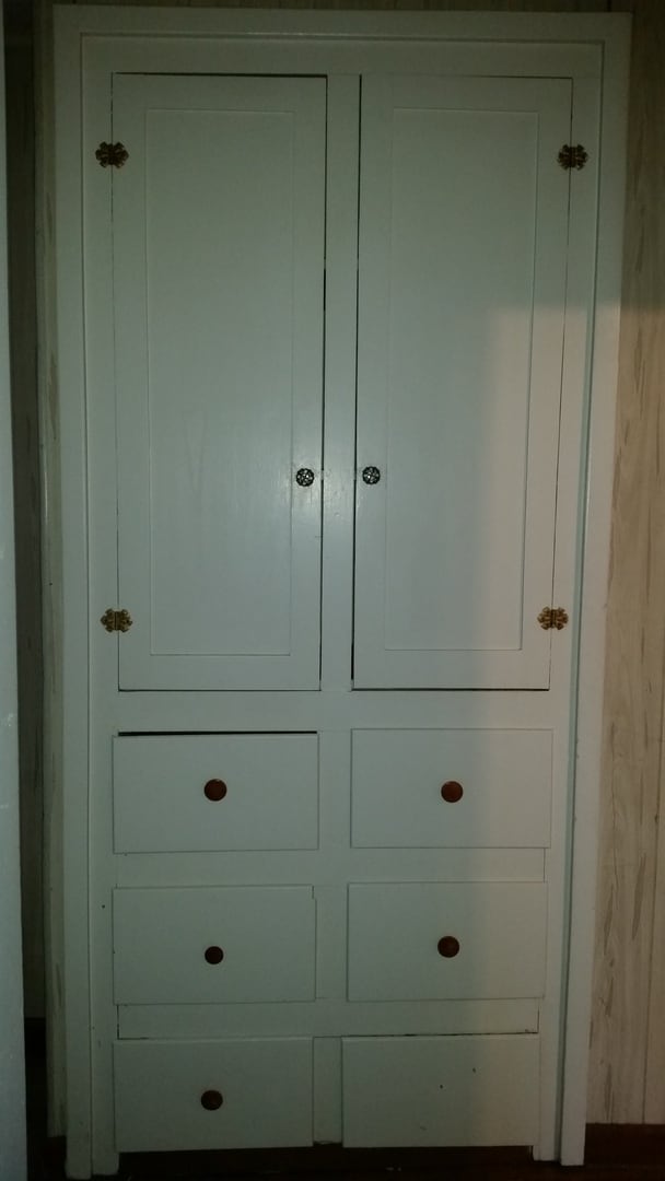 Building Photo - Large 3 br near YVCC