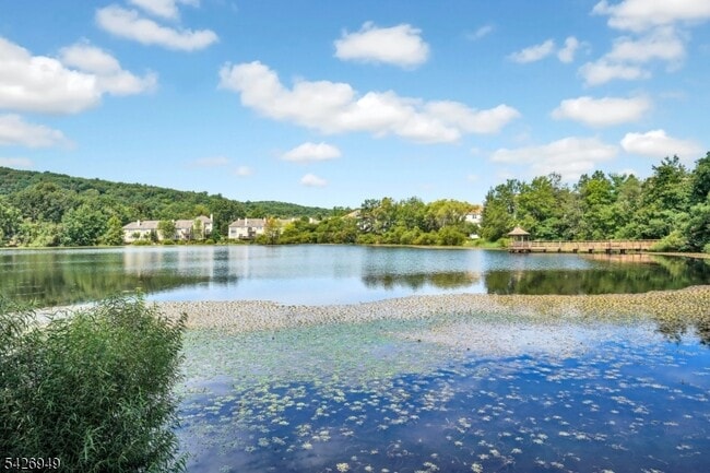 Building Photo - 16 Lagoon Way