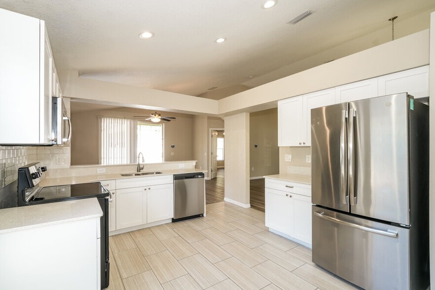 Building Photo - 6934 Waterbrook Ct