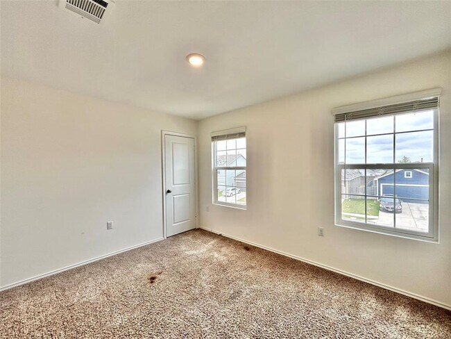 Building Photo - 2520 Forgetmenot Ln