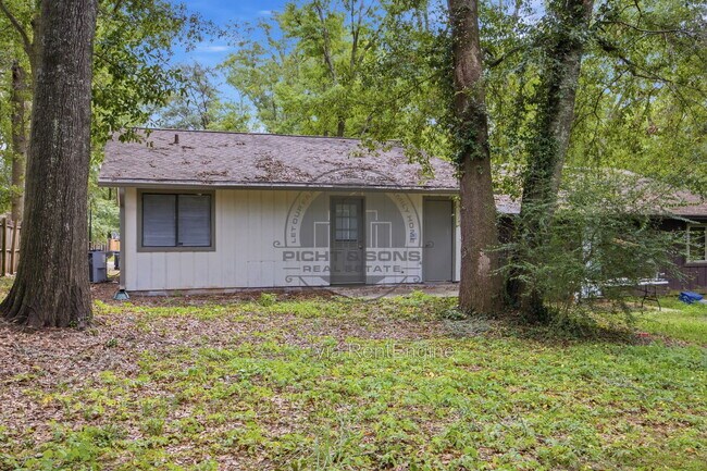 Building Photo - 1824 Seay Ct