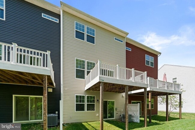 Building Photo - 7980 Patterson Wy