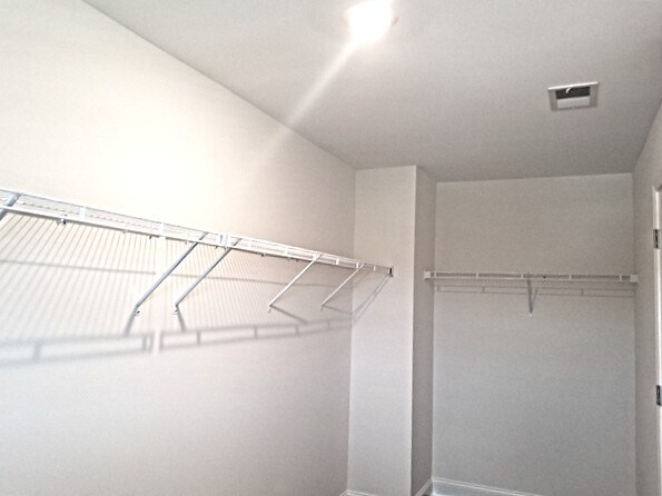 Building Photo - 3483 Shady Cove Ct