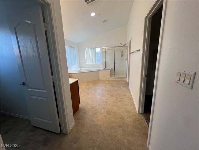 Building Photo - 1550 Midnight Cowboy Ct
