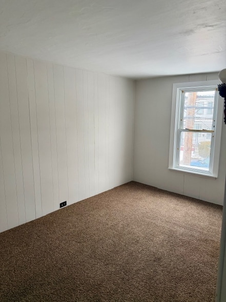 Building Photo - 26 N Nichols St