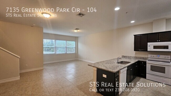 Building Photo - 7135 Greenwood Park Cir