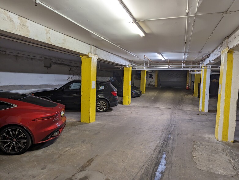 Parking Garage Under the Building - 428 N 13th St