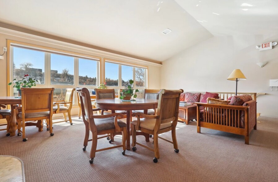 Community Room - 35 Sunshine Ct