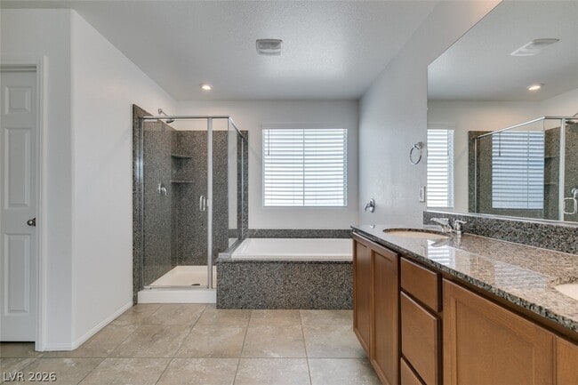 Building Photo - 1027 Huckburn Ave