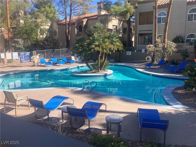 Primary Photo - 3145 E Flamingo Rd