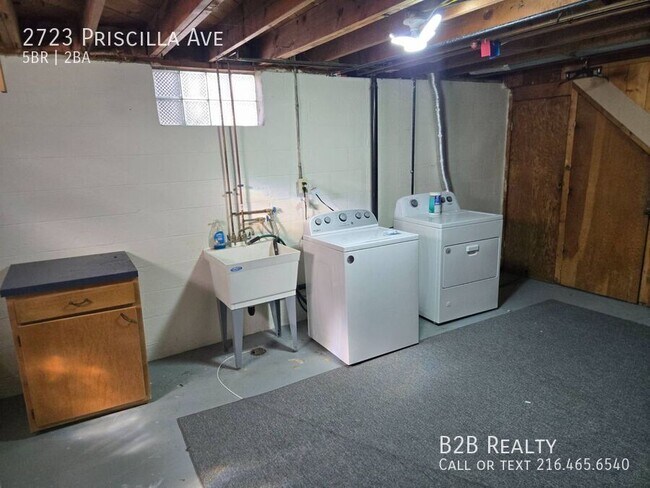 Building Photo - 2723 Priscilla Ave