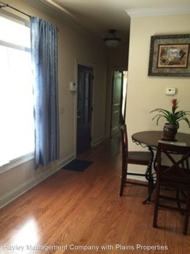 Building Photo - 3 br, 3.5 bath House - 1082 Runningvine Lane