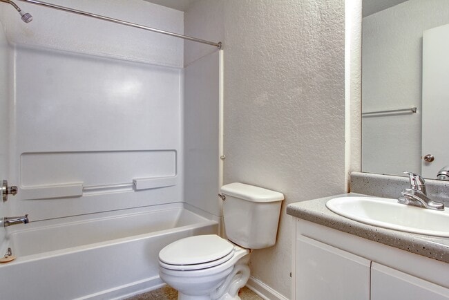 Hallmark at Timberlake bathroom - Hallmark at Timberlake Apartments