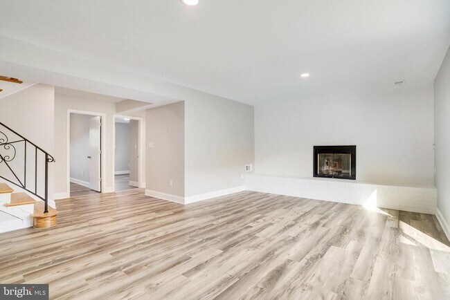 Building Photo - 6820 Wheatley Ct