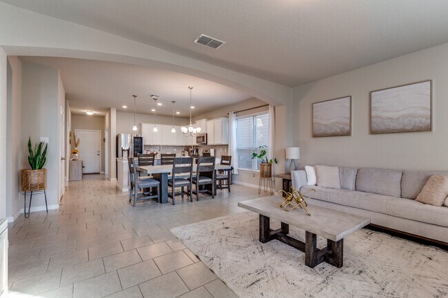 Building Photo - 4807 Marylebone Ave