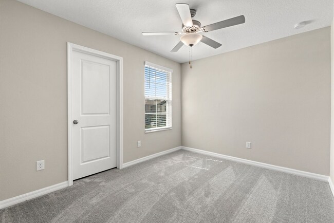 Building Photo - LIKE  NEW 5 Bedroom House for Rent in Epperson Ranch!