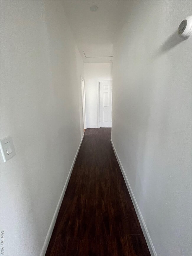 Building Photo - 70 Dobbs Ferry Rd