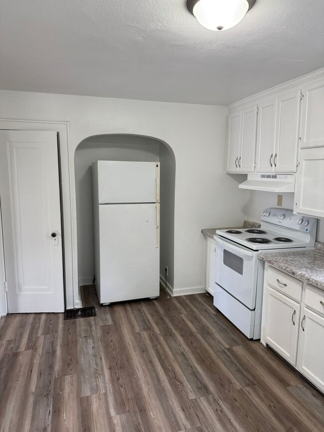 Building Photo - 2923 Winter St