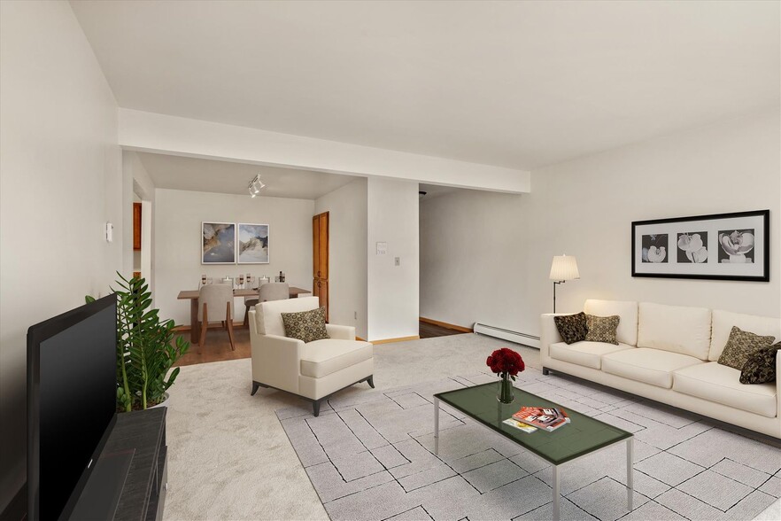 Interior Photo - Apple Valley Associates LLC