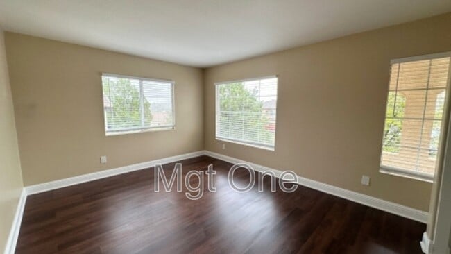 Building Photo - 1980 Olympia Fields Dr