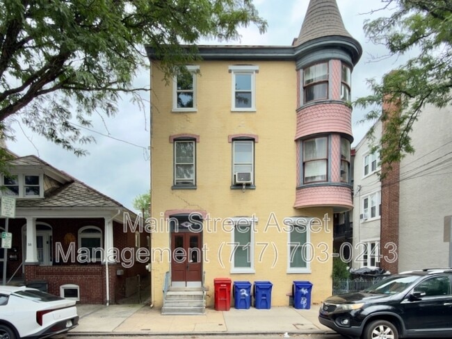 Building Photo - 59 King St