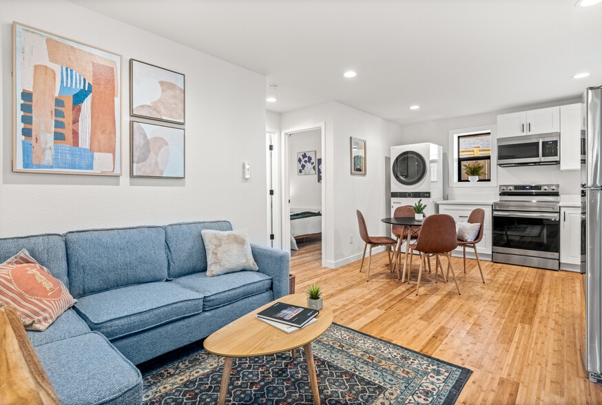 Building Photo - 12729 Evanston Ave N