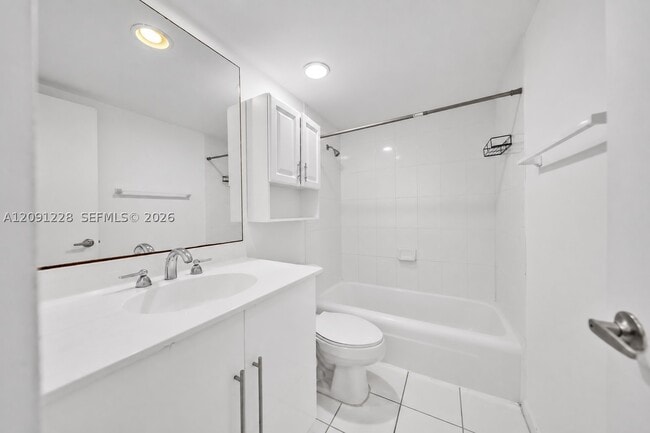 Building Photo - 3001 S Ocean Dr